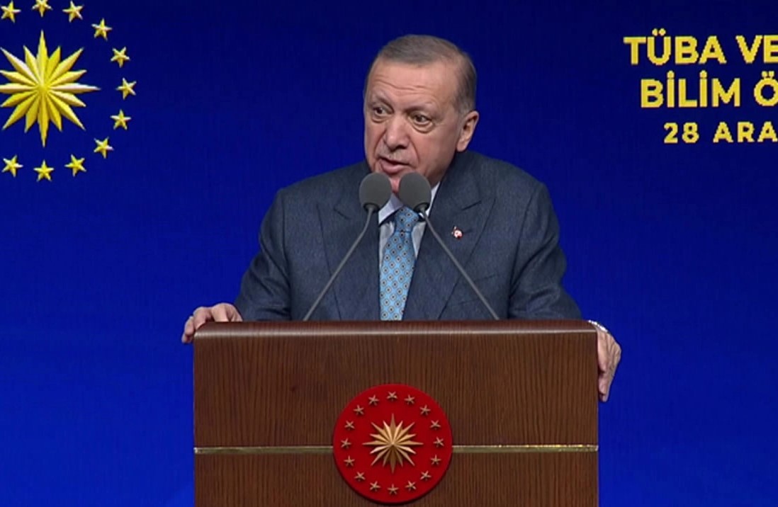 Cumhurbaşkanı Erdoğan: “Genç beyinlerimizin kendilerini geliştirmek için yurt dışına çıkmasını destekliyoruz”