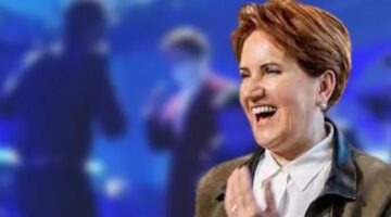 Meral Akşener, Mustafa Sandal’la ‘Aya Benzer’ Dansı Yaptı